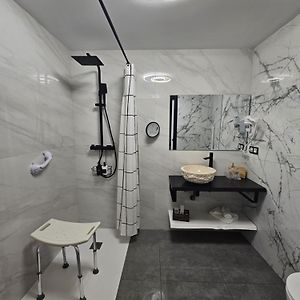 Habitación Doble Adaptada para Discapacitados
